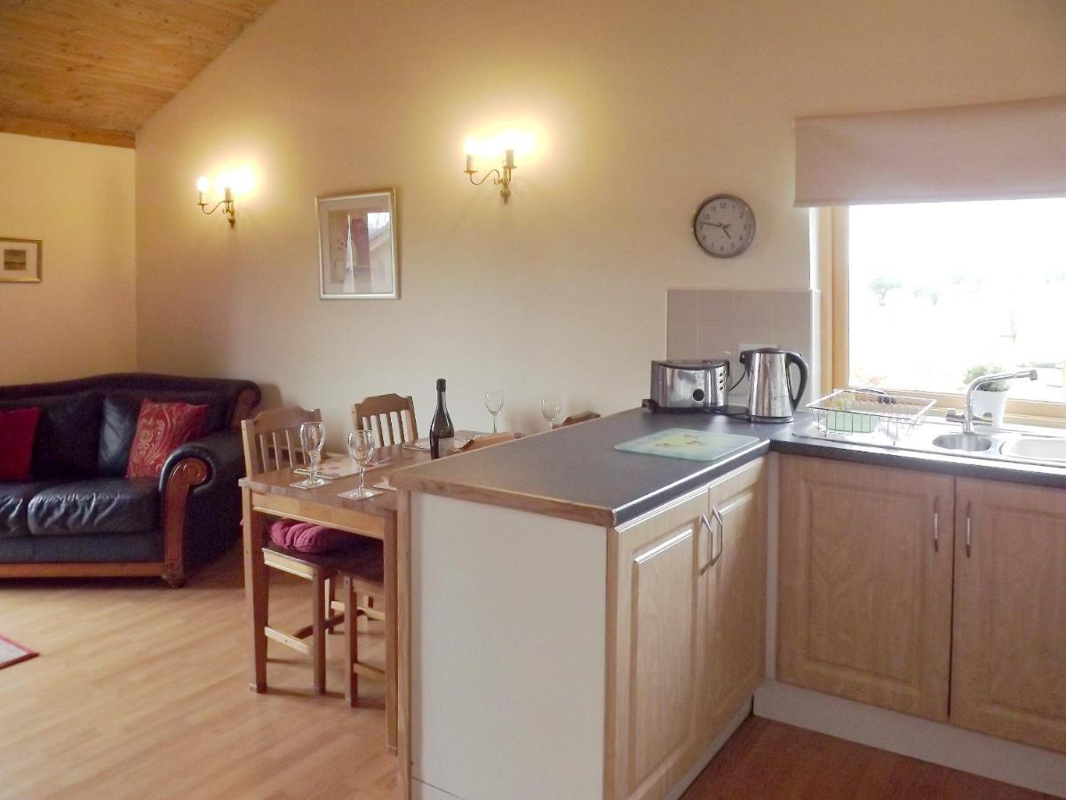 Ben Alder Lodge Milton of Campsie Extérieur photo